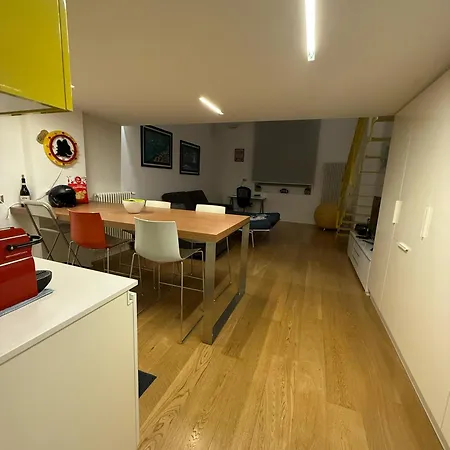 Loft Custodi Appartamento *